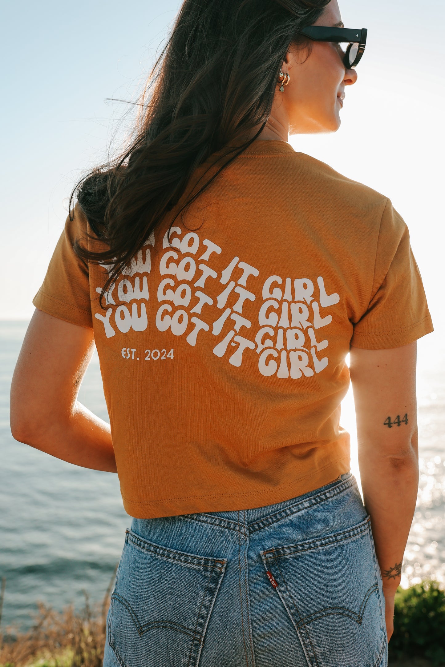 SUNSET ORANGE - GROOVY T