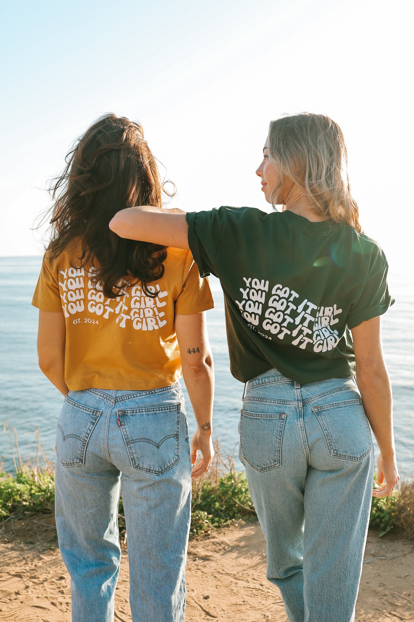 SUNSET ORANGE - GROOVY T
