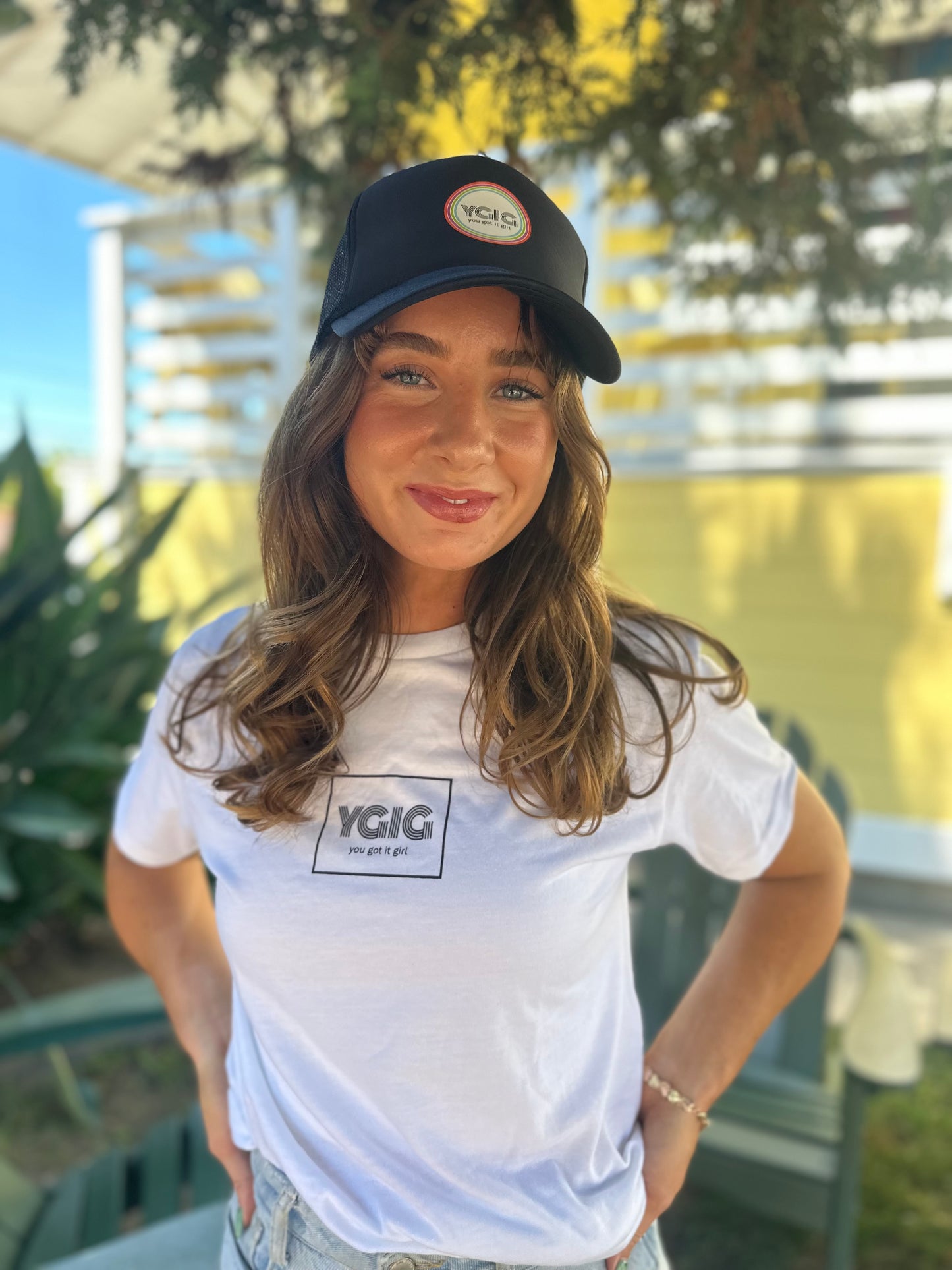YGIG CIRCLE LOGO BLACK TRUCKER HAT