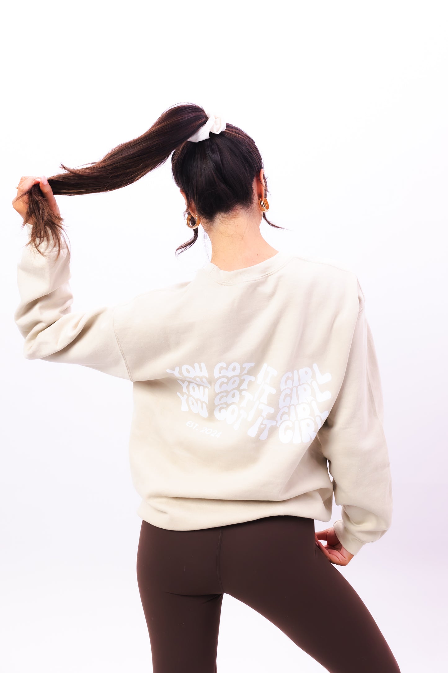 SAND - GROOVY SWEATSHIRT