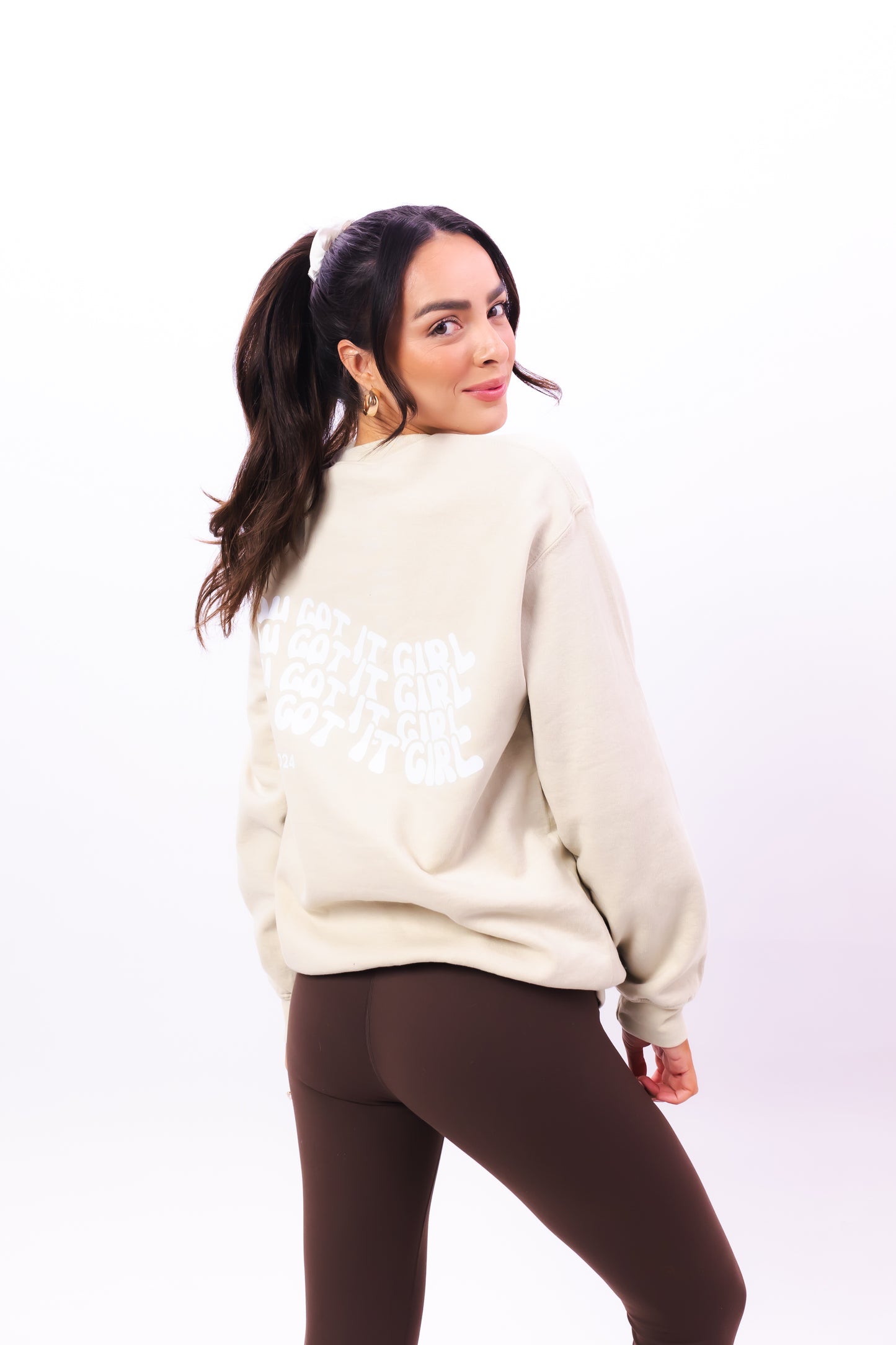 SAND - GROOVY SWEATSHIRT