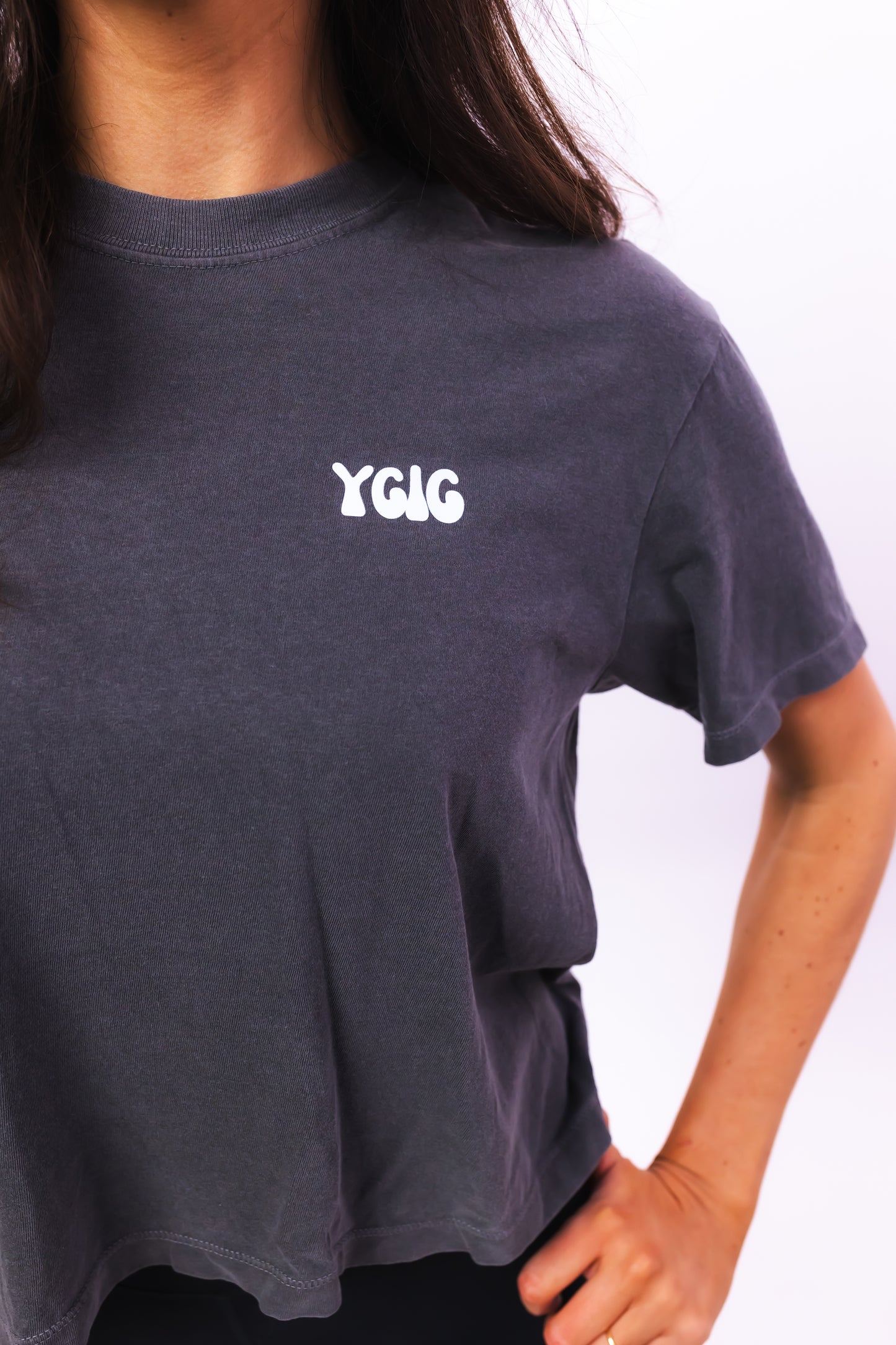 GREY -GROOVY T